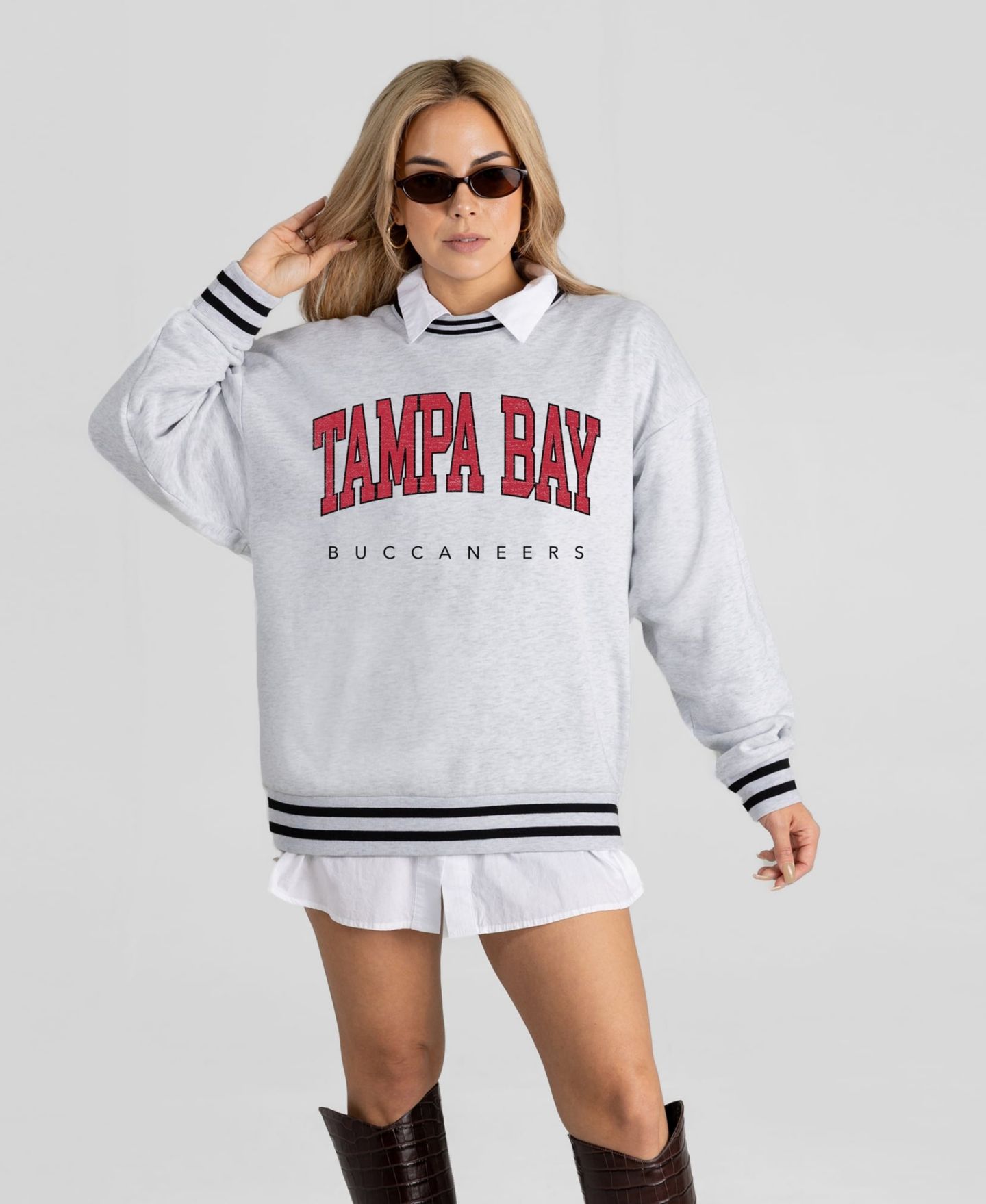 Женская толстовка Gameday Couture Ash Tampa Bay Buccaneers Oversized Easy Energy Ringer Stripe — фото 1
