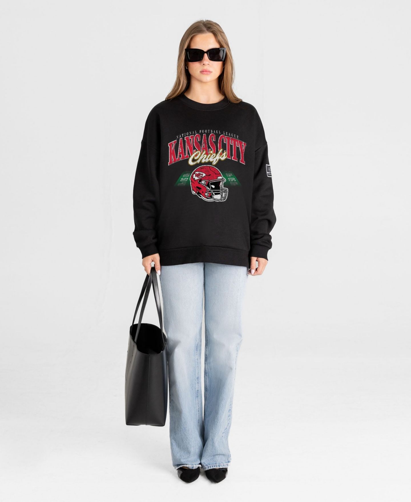 Женская толстовка Gameday Couture Black Kansas City Chiefs Field Focus Black Label Premium Drop Shoulder — фото 4