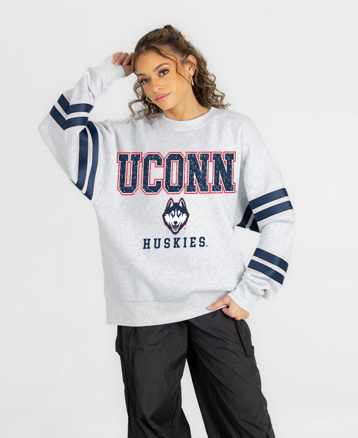 Женская толстовка Gameday Couture Ash UConn Huskies Stadium Stripes Oversized Fleece — фото 4