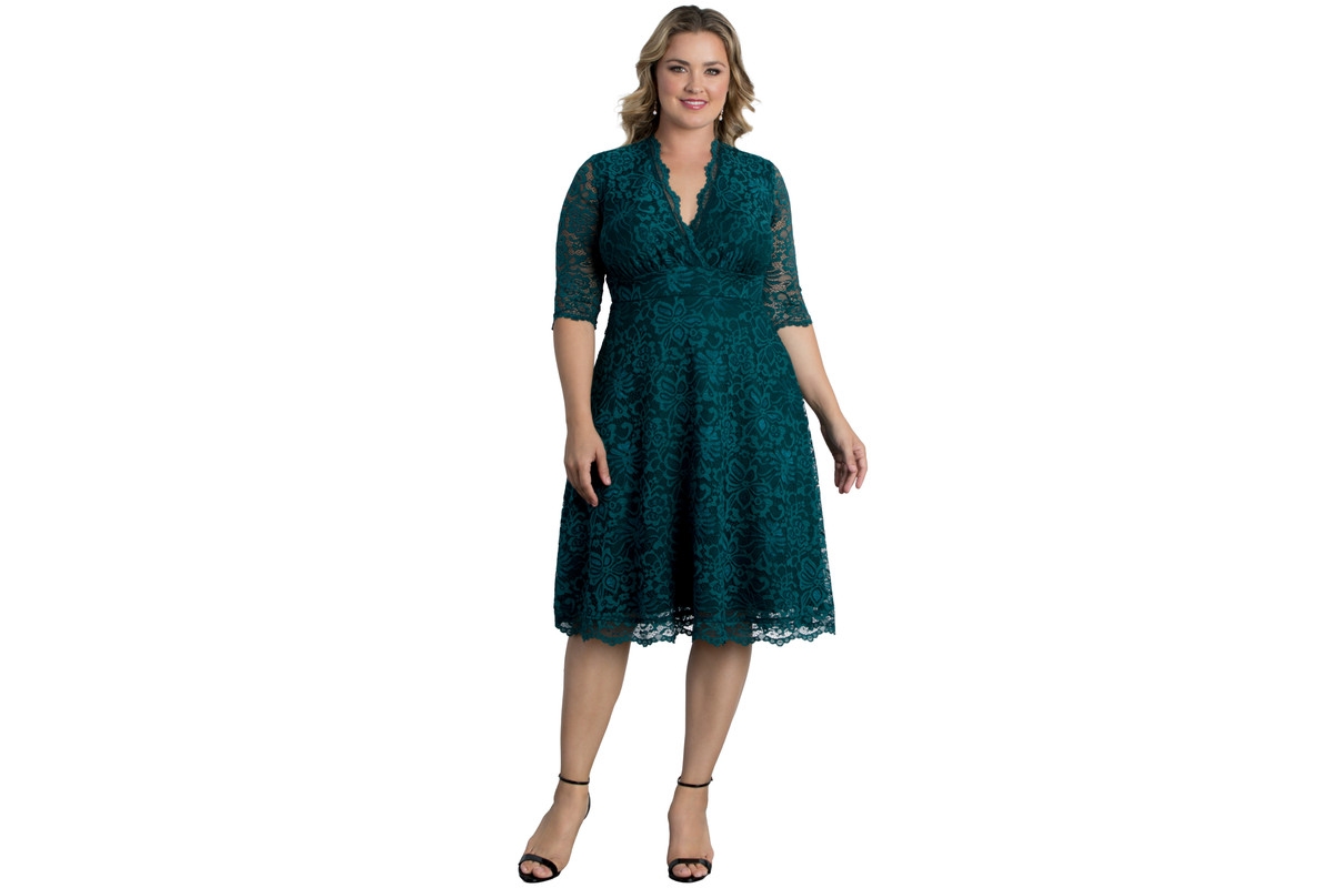 Women's Plus Size Mademoiselle Lace Cocktail Dress with Sleeves - Emerald green
