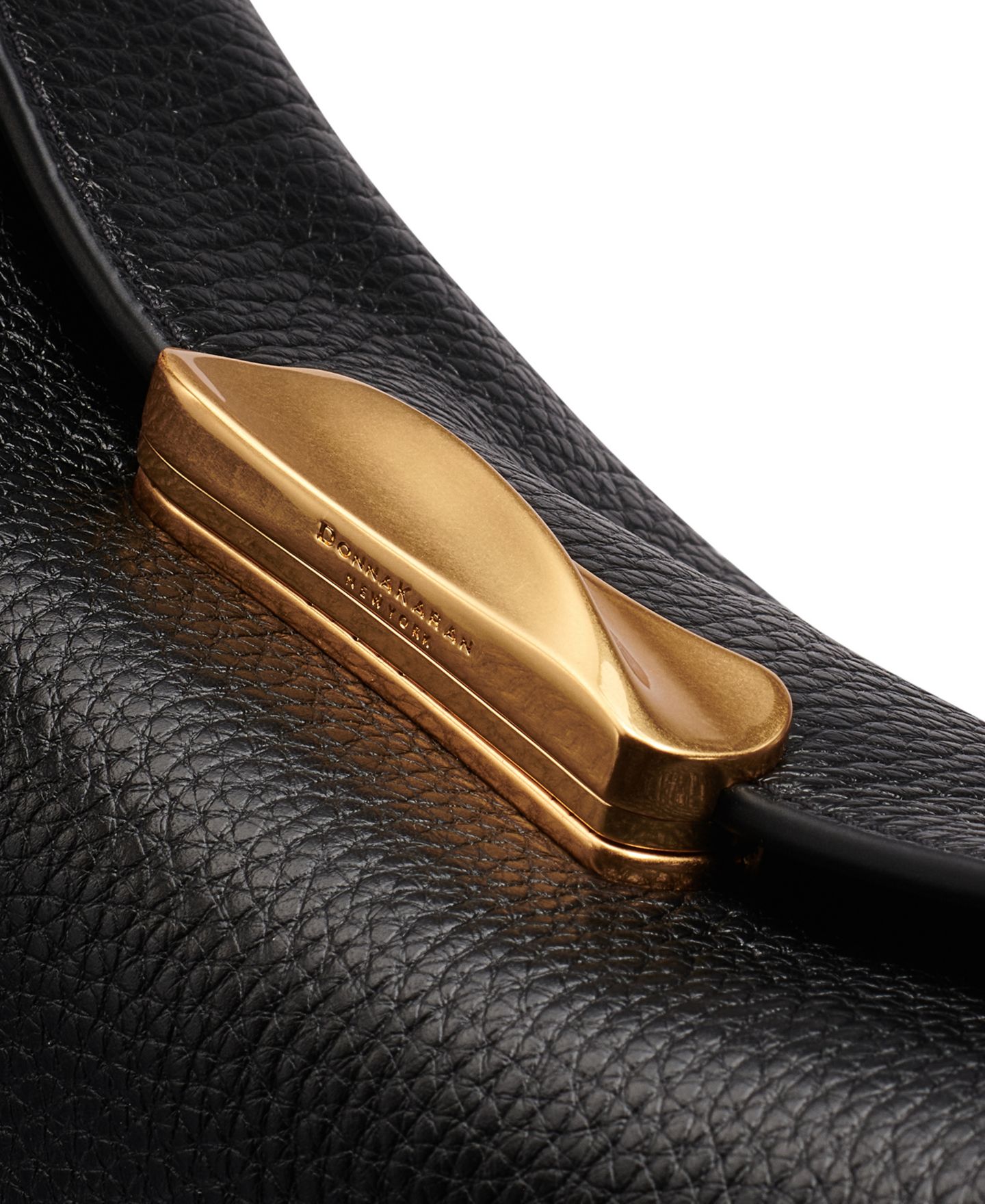 Женская сумка Donna Karan New York Amagansett Leather Adjustable Small Crossbody, цвет: Чёрный / Золотой — фото 10