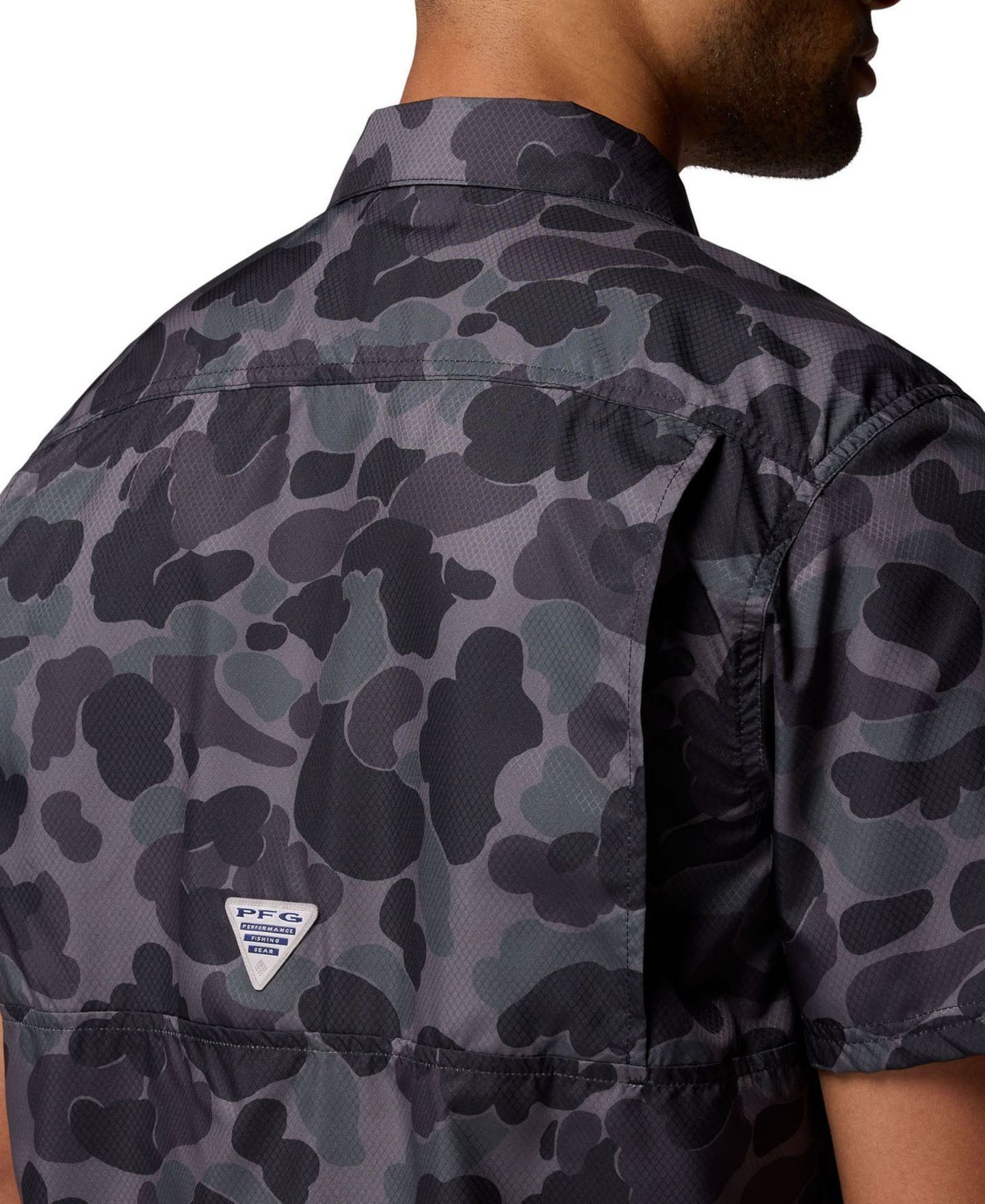 Мужская рубашка Columbia Black Georgia Bulldogs Super Slack Tide Omni-Wick Button-Up — фото 6