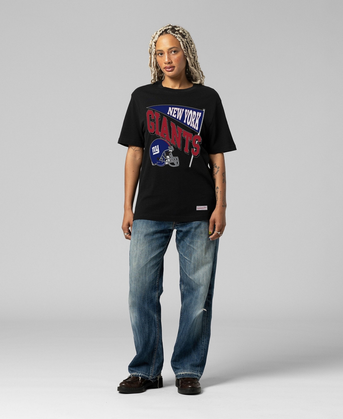 Mitchell & Ness Women's Black New York Giants Team Dynamic Boyfriend T-Shirt - Black