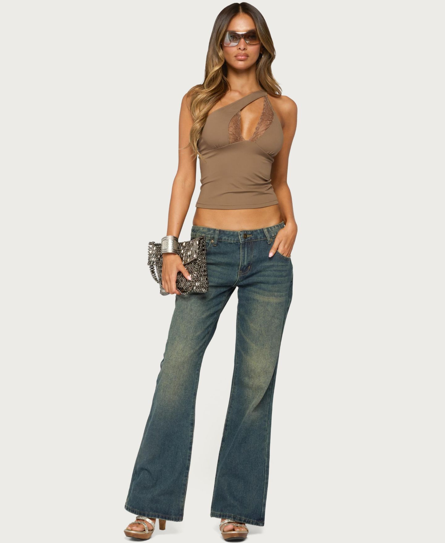 Женский топ Edikted One Shoulder Peekaboo Lacey Cutout, цвет: Коричневый — фото 5