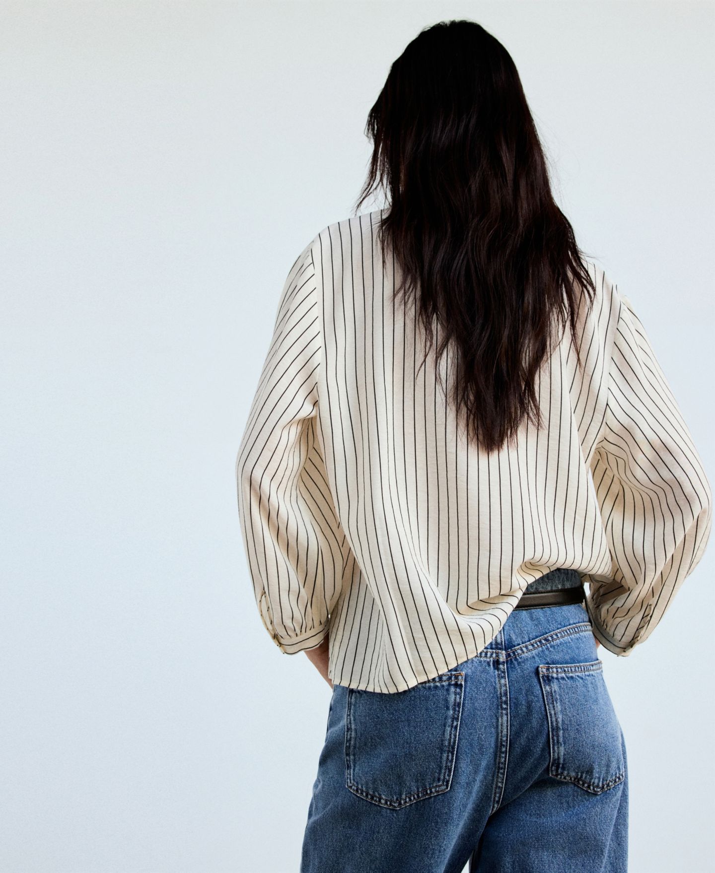 Женская блузка Mango Striped Ruffle-Detail V-Neck Long-Sleeve, цвет: Экрю — фото 3