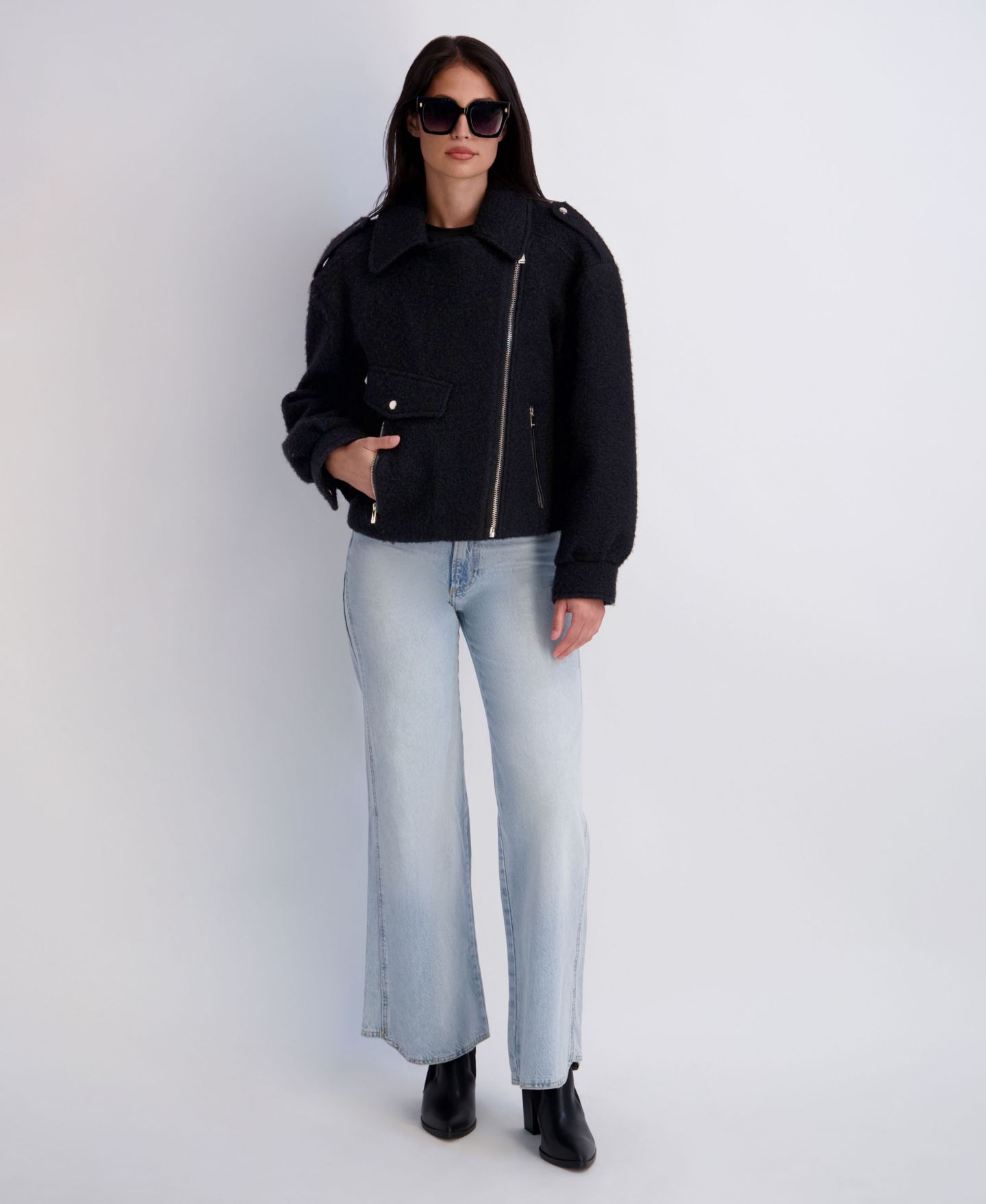 Женская куртка Kensie Short Boucle Asymmetrical Motorcycle, цвет: Чёрный — фото 3