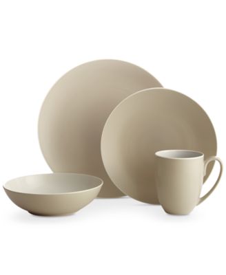 Pop Collection by Robin Levien 4-Piece Place Setting