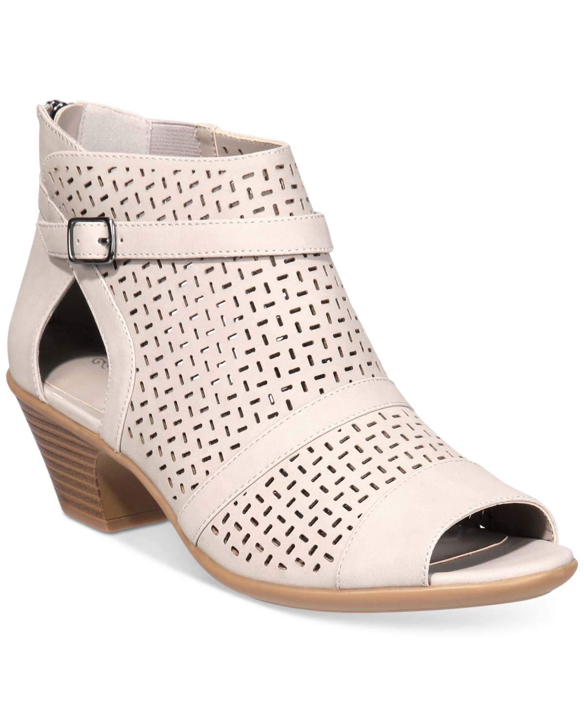 Easy Street Carrigan Sandals