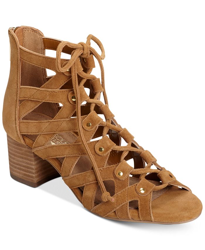 Aerosoles middle ground hotsell