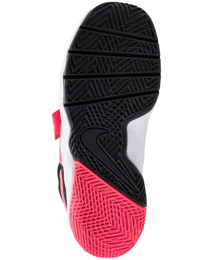 hustle d8 basketball shoes