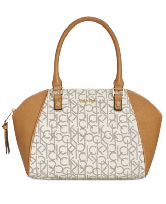 dreamer shoulder bag coach outlet