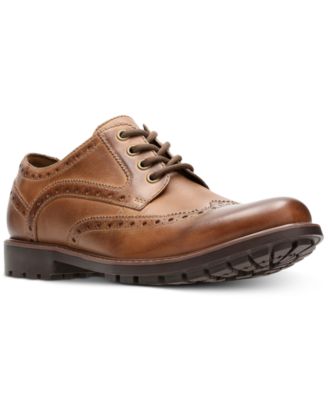 Clarks - Men's Curington Wingtip Casual Lace-up Oxfords