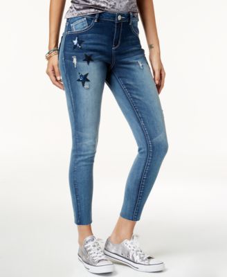 REWIND - Juniors' Star-Patch Raw-Hem Skinny Jeans