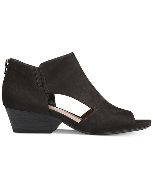 naturalizer greyson bootie