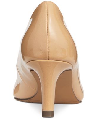 Pointe Pumps