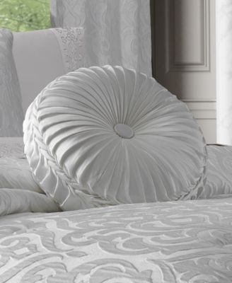 Astoria White Tufted Decorative Pillow, 15" Round