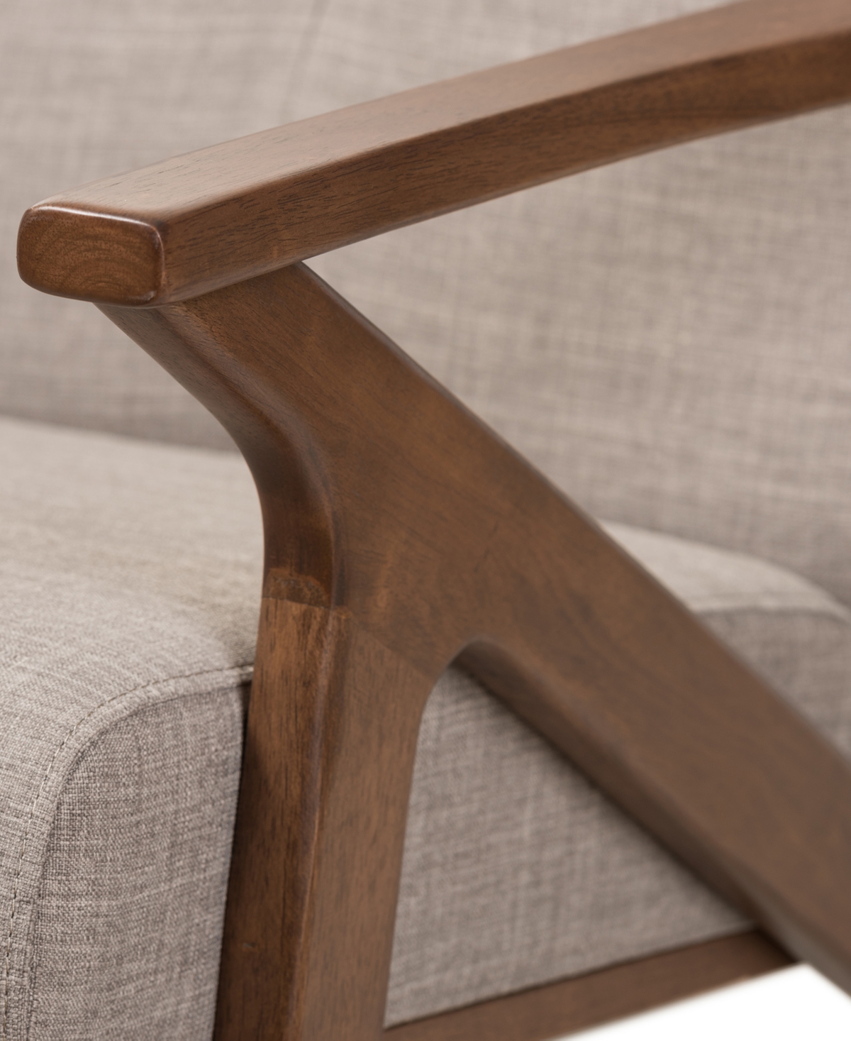 Wynola Sofa
