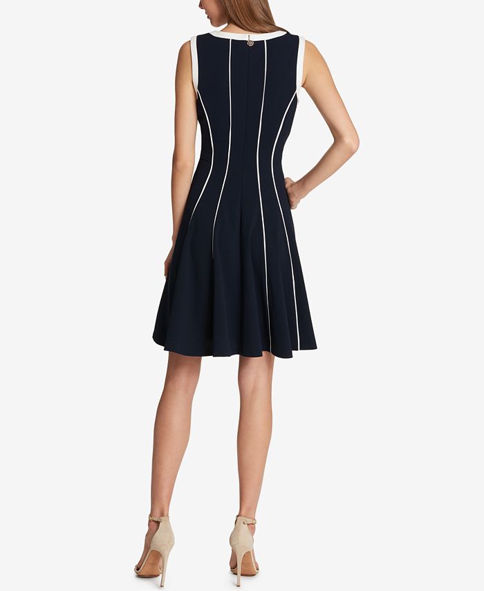 Tommy hilfiger fit 2025 and flare dress