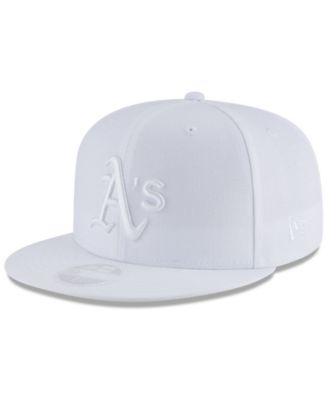 fitted a's hats