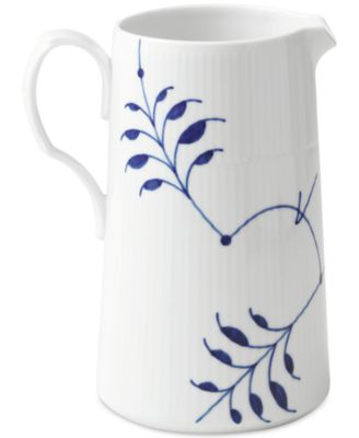 Blue Fluted Mega 1.7-L Porcelain Modern Jug 