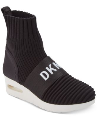 dkny black tennis shoes