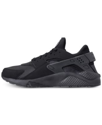 black huaraches finish line