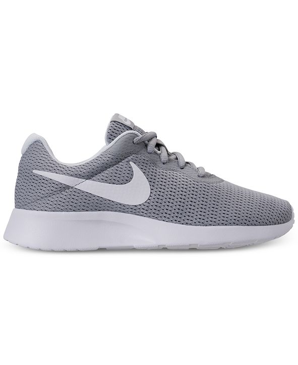 nike tanjun wide width