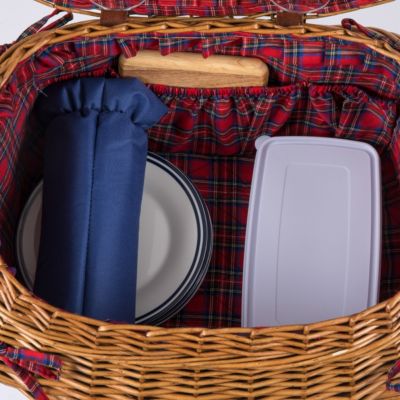 Red Highlander Picnic Basket