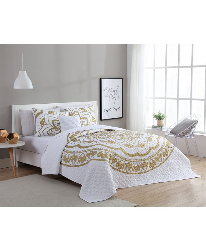 VCNY Home Karma Gold 4Pc. Full/Queen Quilt Set Macy's