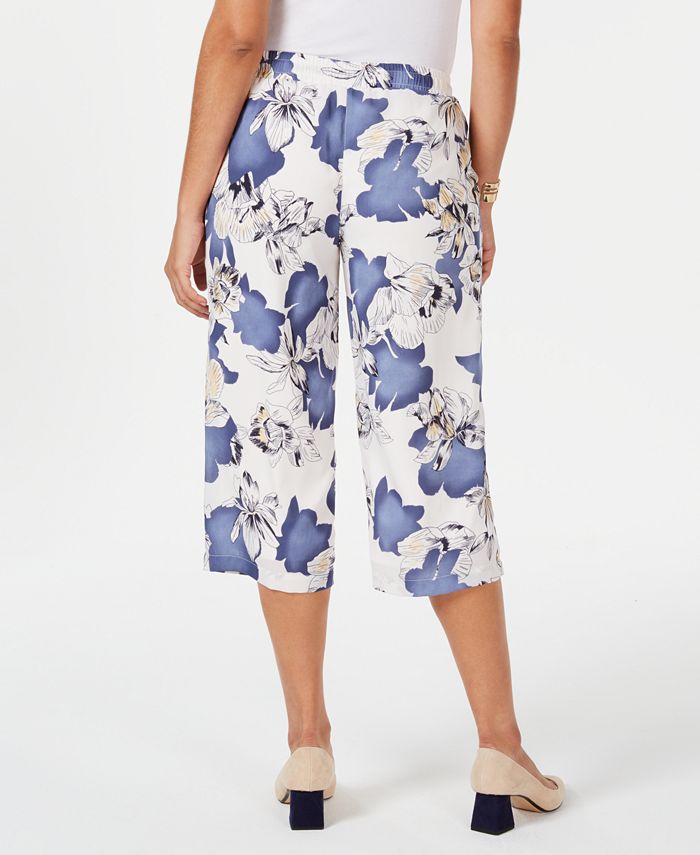 JM Collection Floral-Print Pull-On Capris, Created for Macy's & Reviews ...