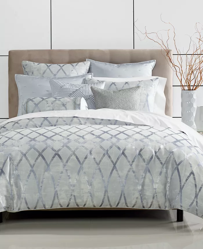 Macy - Get 60% off Bedding Essentials!