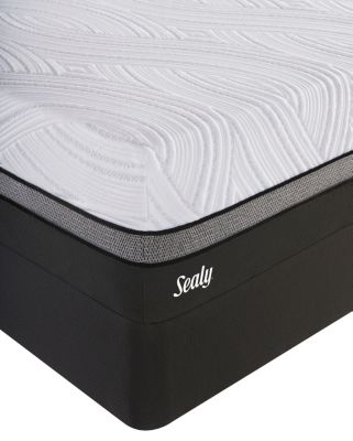 Sealy - Conform 13" Wondrous Plush Mattress Set - California King