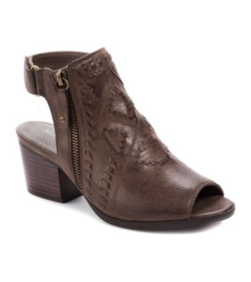 baretraps georgia booties