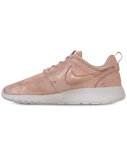 finish line womens roshe run
