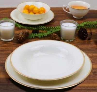 Daisy 57-PC Dinnerware Set, Service for 8