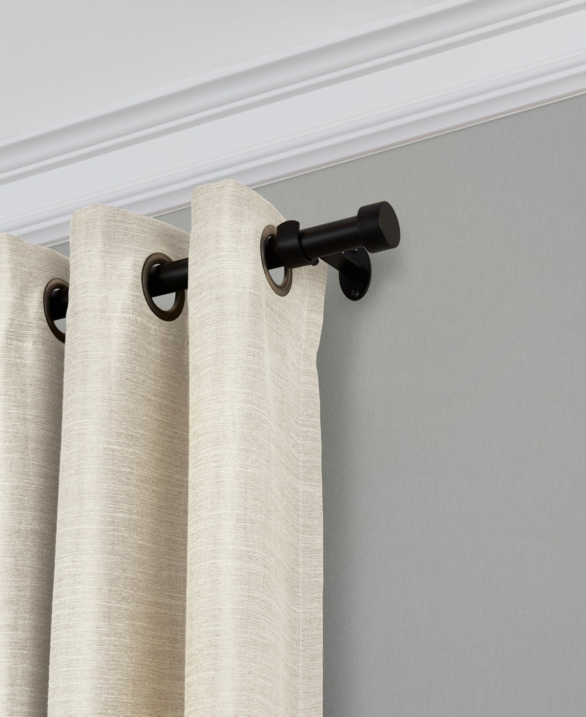 Serena Adjustable 28"-48" Curtain Rod with Cap Finials