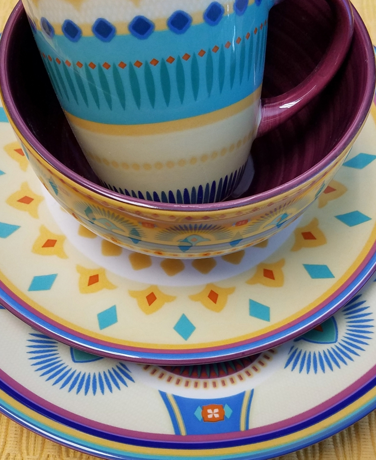 Elama Puesta De Sol 16 Piece Service for 4 Stoneware Dinnerware Set