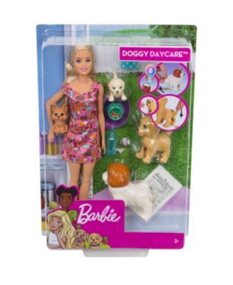 Barbie Doggy Daycare™ Doll & Pets
