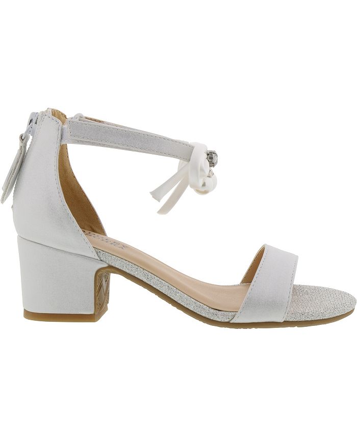 badgley mischka pernia