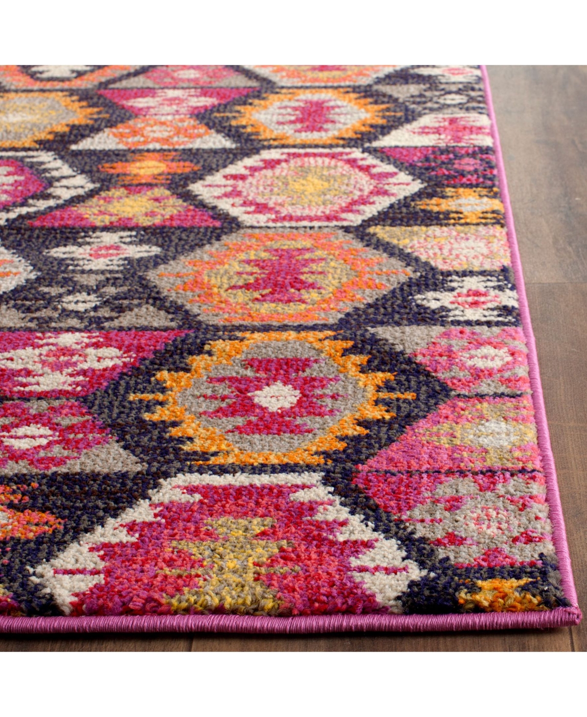 Safavieh Monaco MNC218Area Rug - Multi
