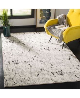 Evoke EVK284 Ivory and Gray 5'1" x 7'6" Area Rug