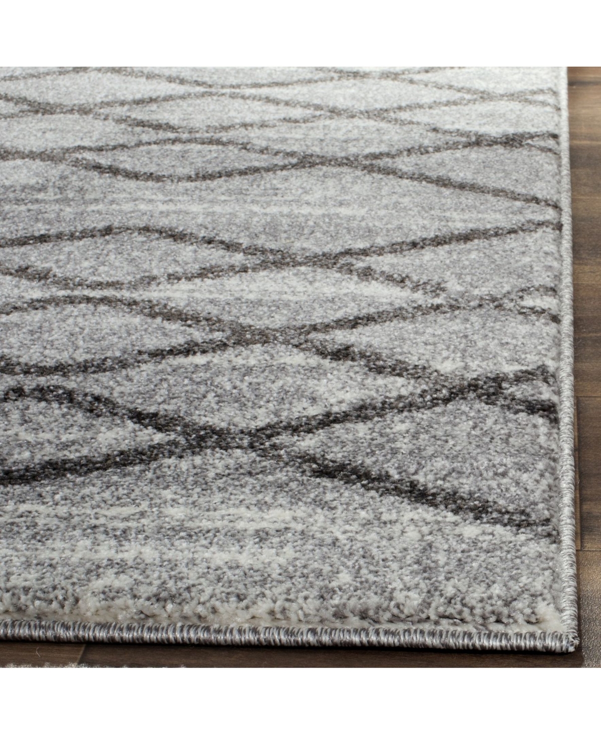 Safavieh Tunisia TUN297 Gray and Black Area Rug -black
