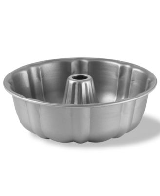 fluted cake pan