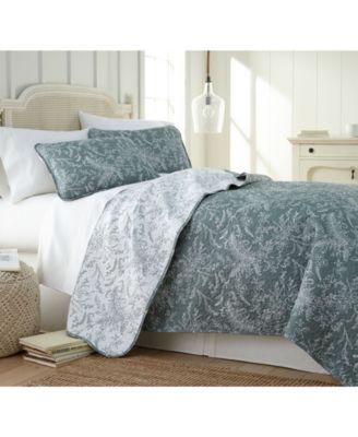 Winter Brush Lightweight Reversible Quilt Set, Twin/Twin XL
