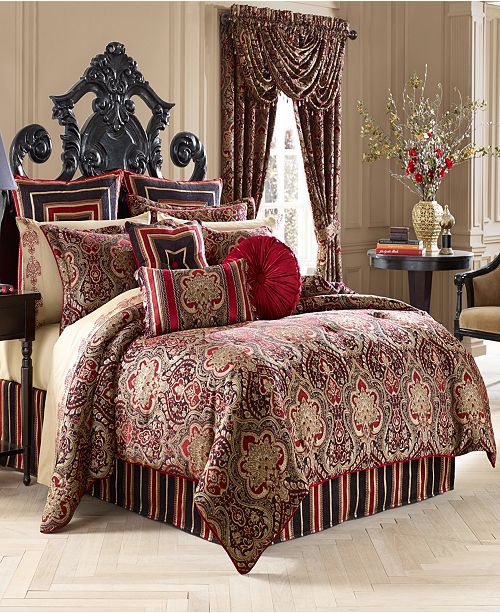 J Queen New York Five Queens Court Remington Queen Comforter Set