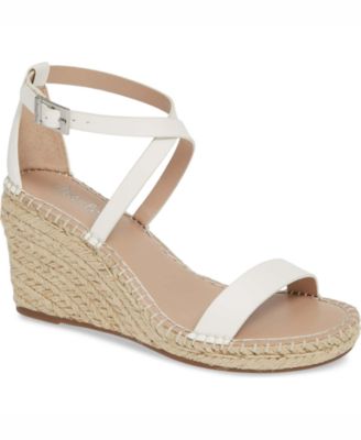 kenneth cole break my heart sandals