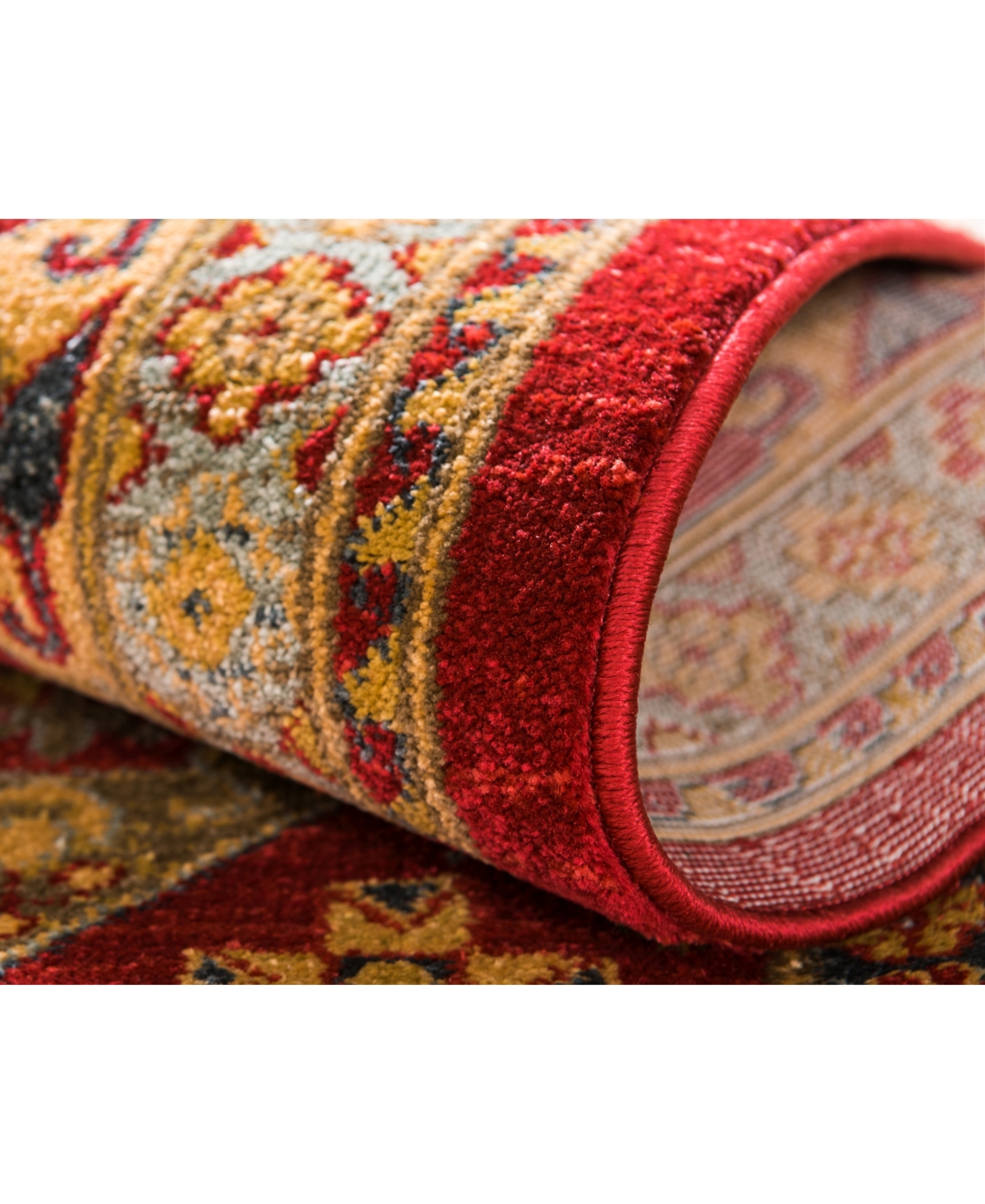 Bayshore Home Harik Har2Area Rug - Red