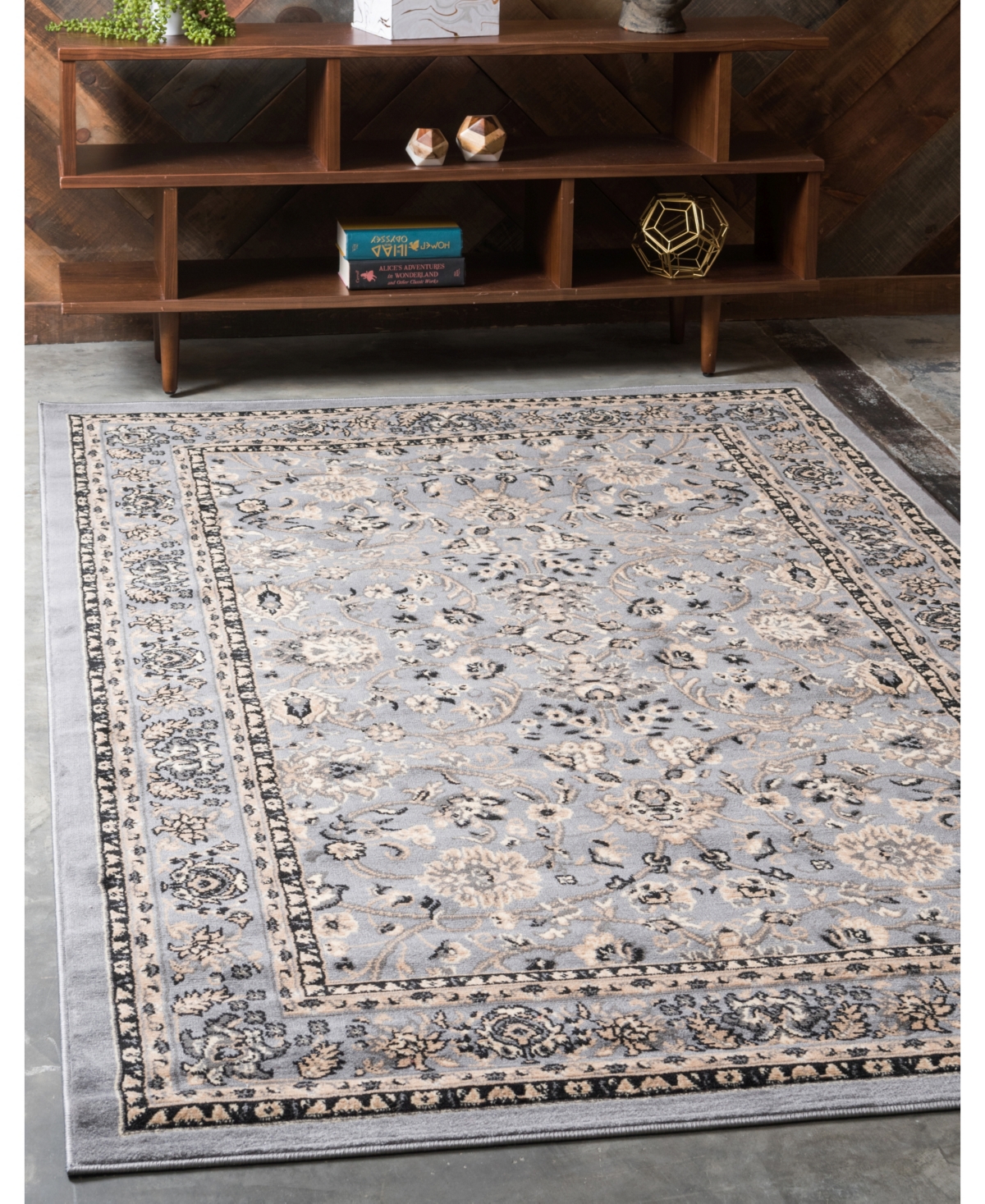Bayshore Home Arnav Arn1 7' x 10' Area Rug