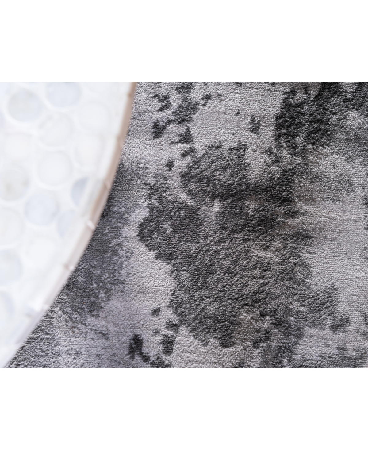 Bayshore Home Politan Pol8Area Rug - Light Gray