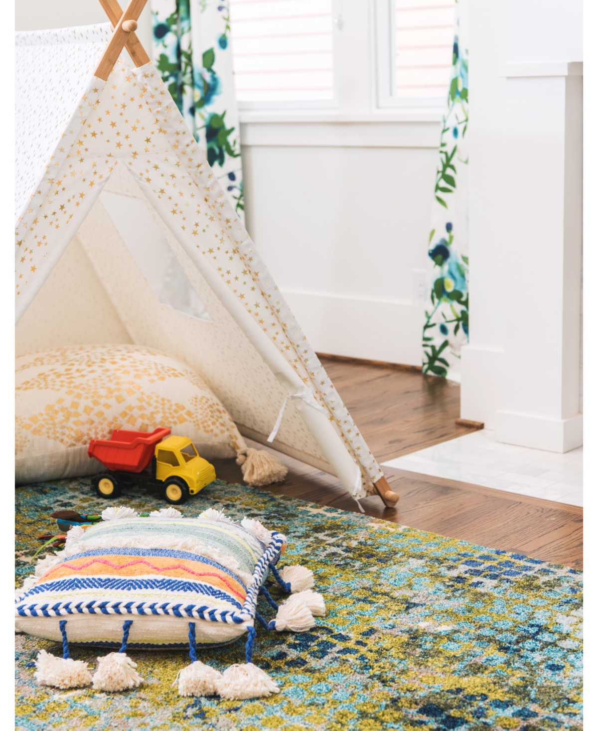 Closeout! Bayshore Home Crisanta Crs4 Area Rug